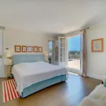 빌라 Ref 137 - Cap D'antibes Seafront - For Rent