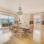 빌라 Ref 137 - Cap D'antibes Seafront - For Rent