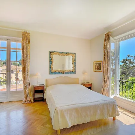 Ref 137 - Cap D'antibes Seafront - For Rent Villa Antibes