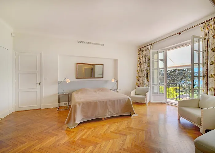 Ref 137 - Cap D'antibes Seafront - For Rent *