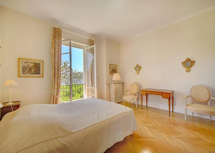 Ref 137 - Cap D'antibes Seafront - For Rent * Antibes