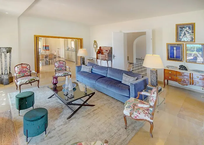 Villa Ref 137 - Cap D'antibes Seafront - For Rent *