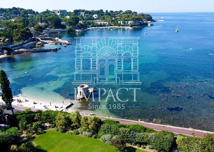 Ref 137 - Cap D'antibes Seafront - For Rent Villa *